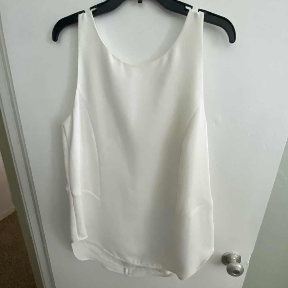 Cabi top